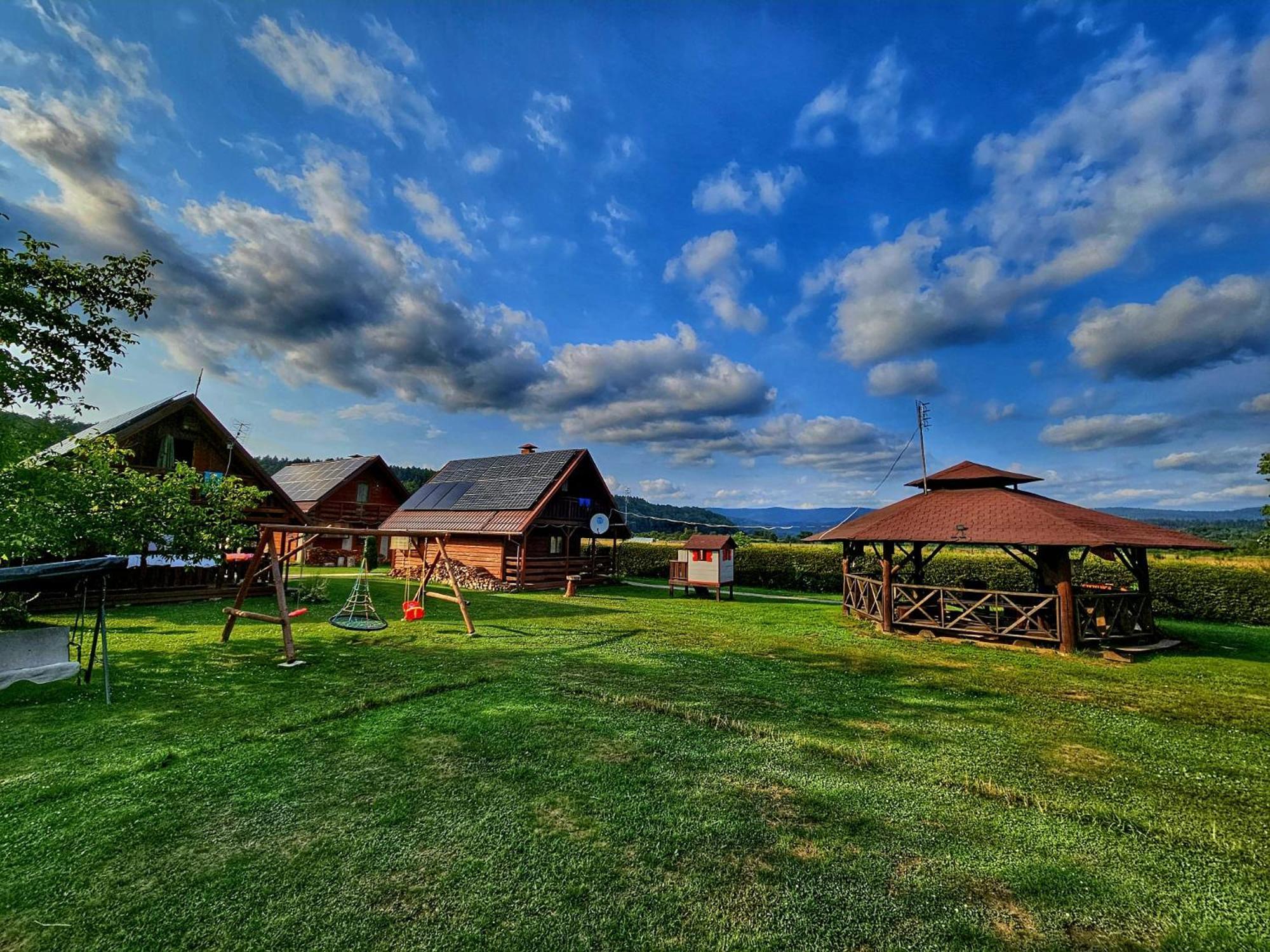 Domki Nad Sanem Леско Экстерьер фото
